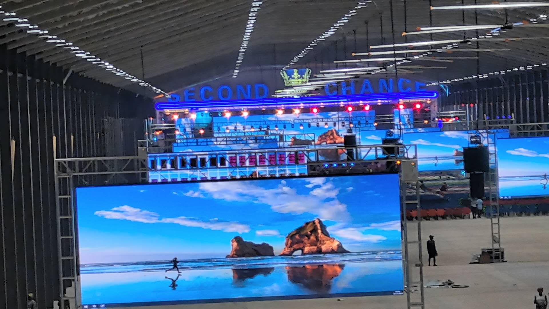 A MLS fornece solução de tela LED de 1800 m² para a maior igreja do mundo.